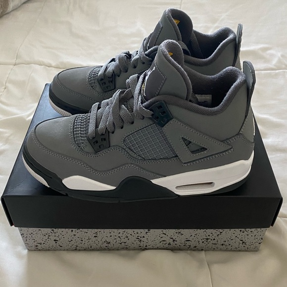 Cool Grey 4’s - Picture 5 of 5